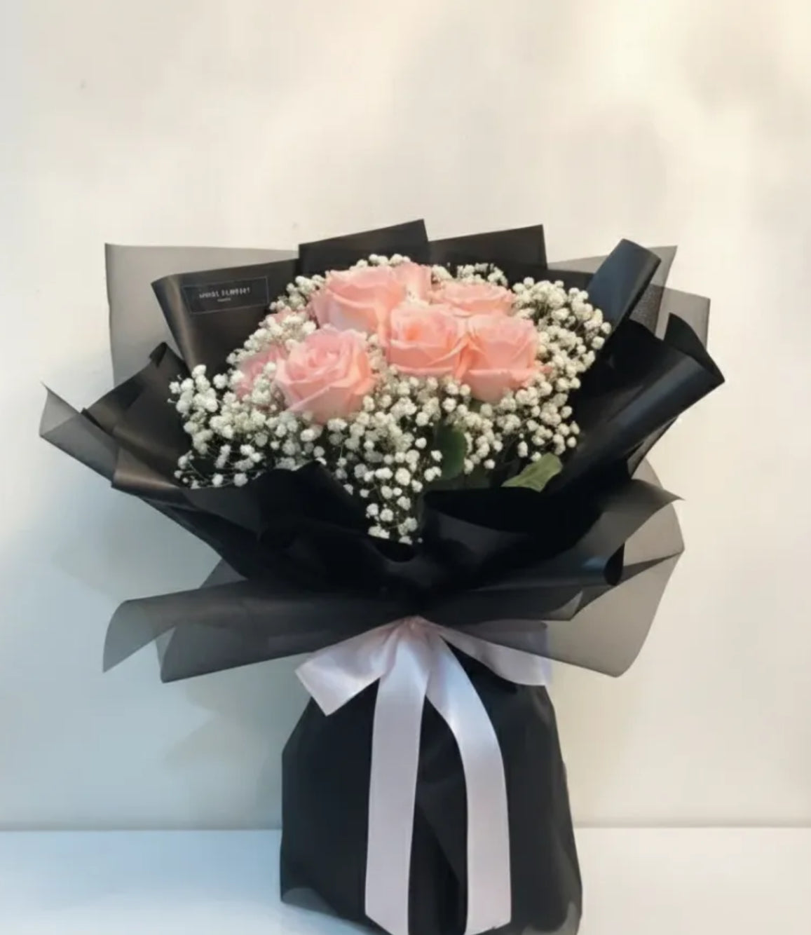 Blush Noir Luxury Bouqet