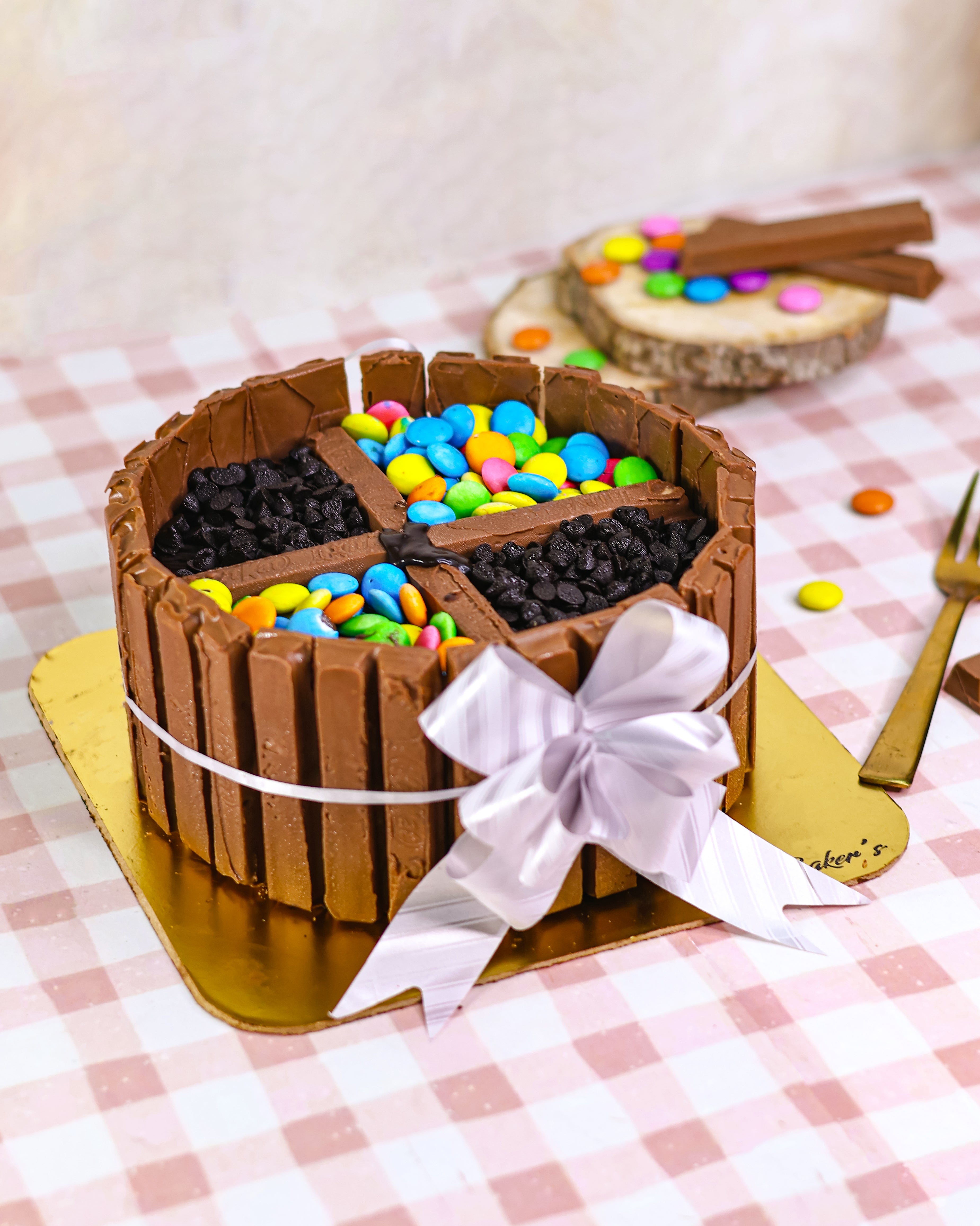 Kitkat cake