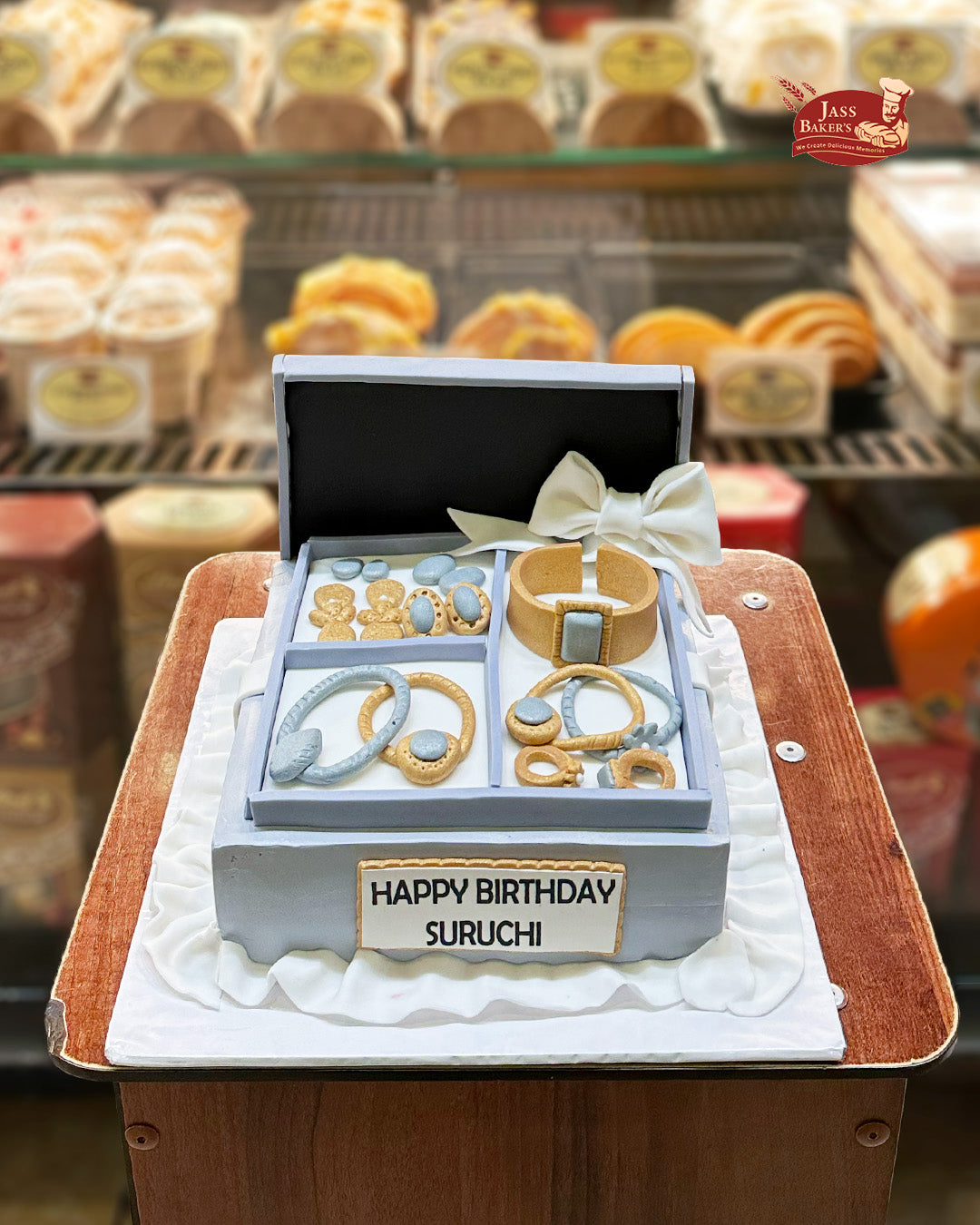 Jewellery Box Cake