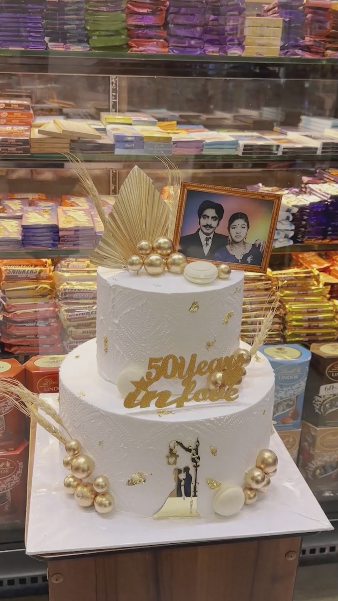 Two-Tier 50th Anniversary Cake – Jass Baker's